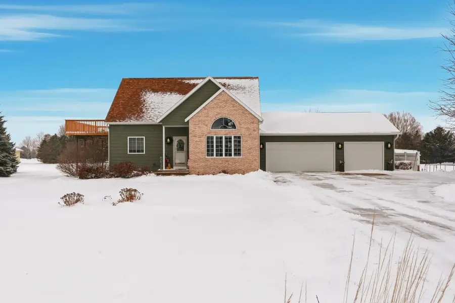 W21650 Coyote Ln, Caledonia, WI 54661 - Image #2
