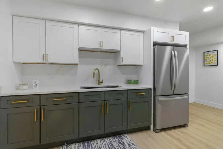 1215 S 91st St, West Allis, WI 53214 - Image #3