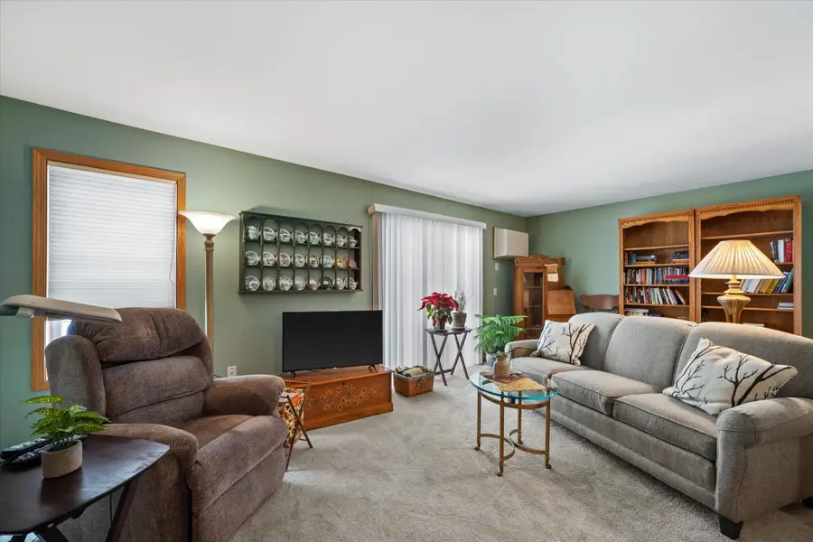 1419 Watercress Cir, West Bend, WI 53095 - Image #3