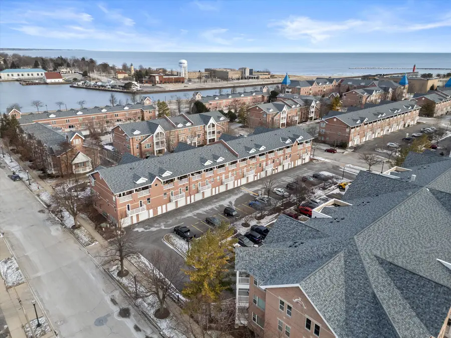 433 55th St, Kenosha, WI 53140 - Image #2