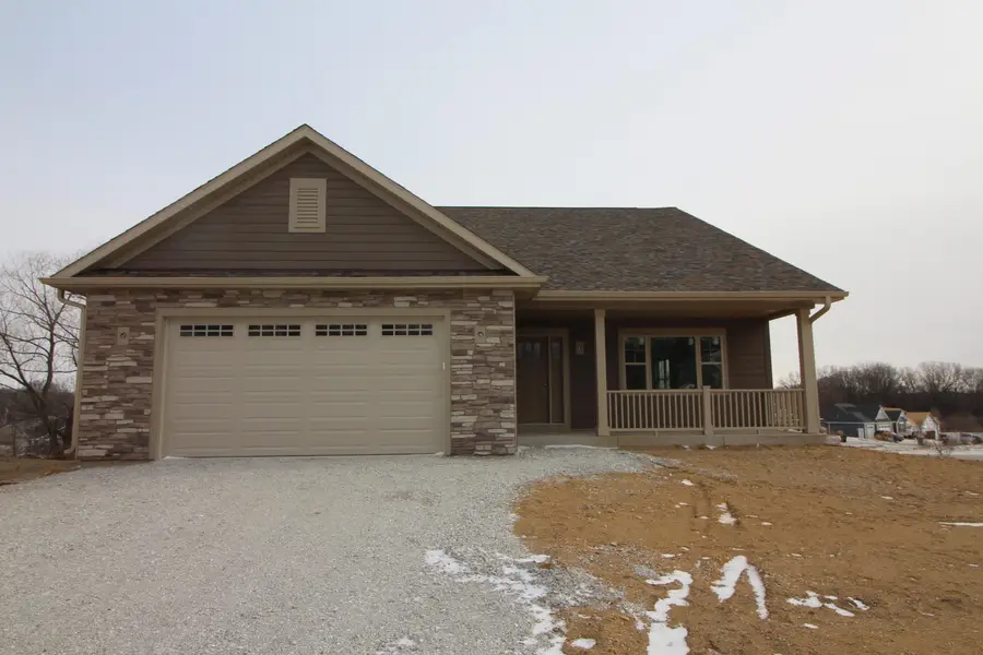 912 Fairway Dr, Twin Lakes, WI 53181 - Image #2