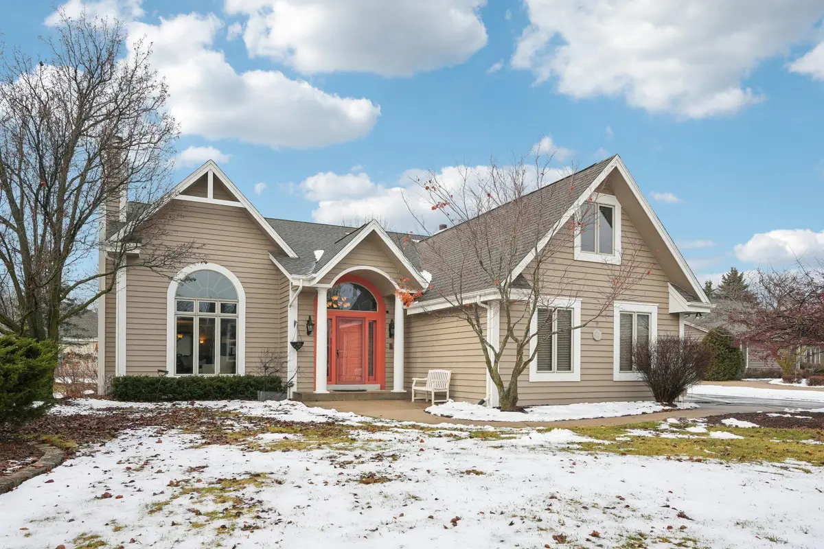 W174N4939 Sheffield Ct, Menomonee Falls, WI 53051 - Image #1