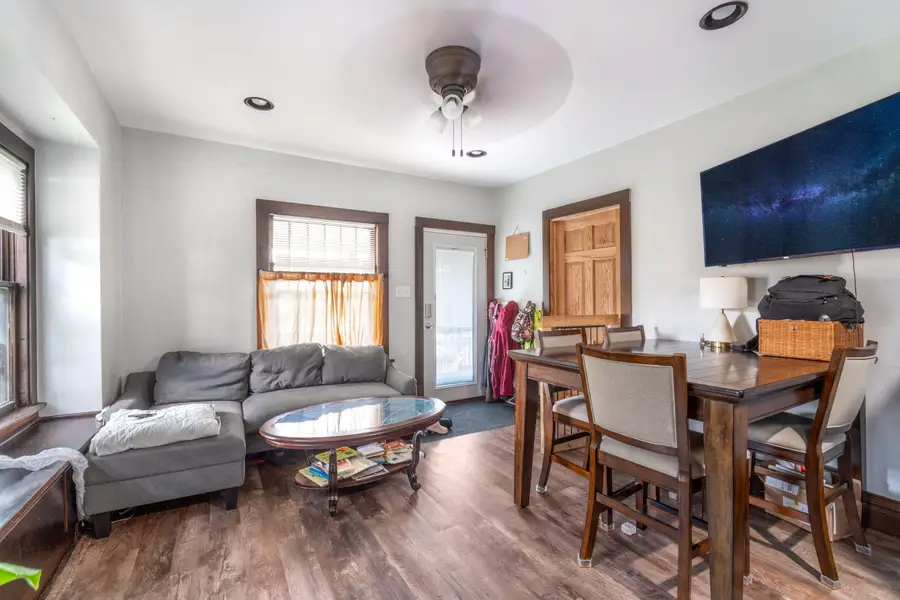 108 Edgewood Ln, West Bend, WI 53095 - Image #2