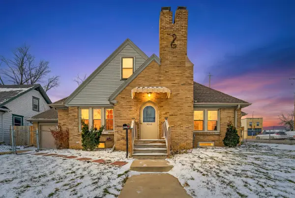 3006 Elm Ln, Racine, WI 53405