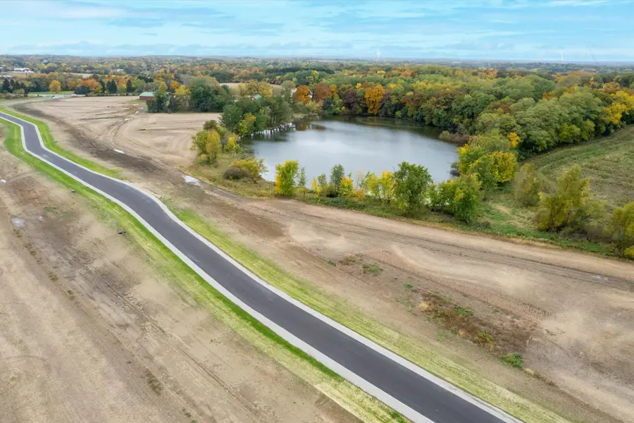 895 Beere Ln, Rochester, WI 53105 - Image #2