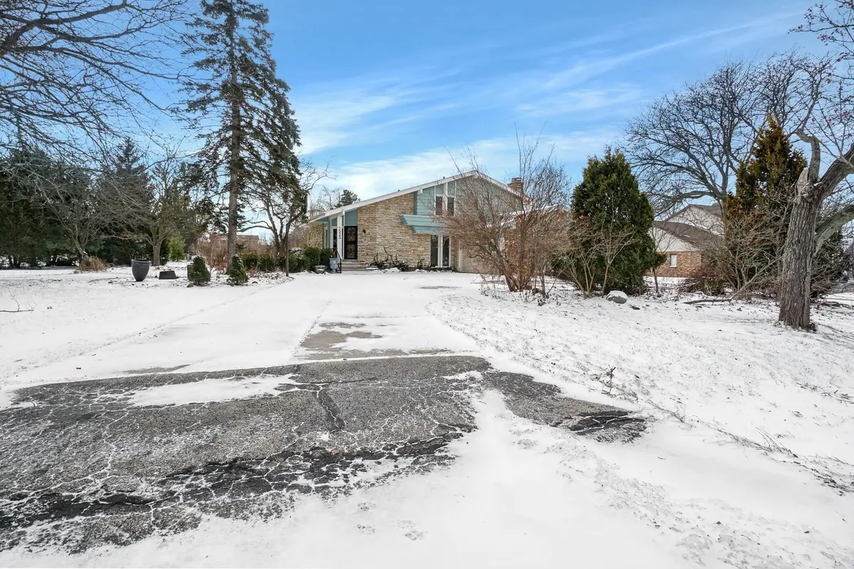 1523 W Liebau Rd, Mequon, WI 53092 - Image #1