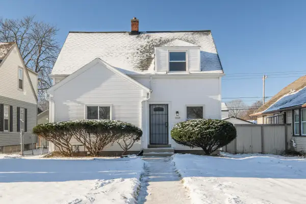 4727 N Green Bay Ave, Milwaukee, WI 53209