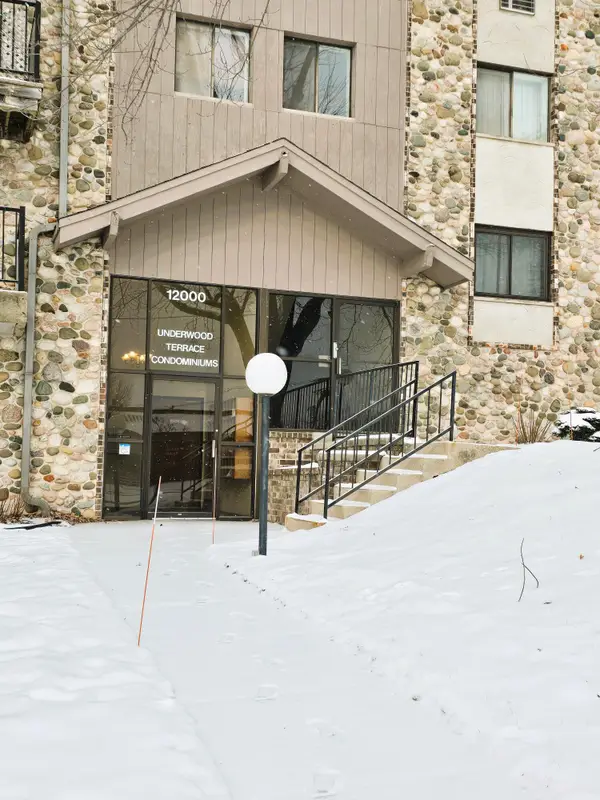 12000 W Bluemound Rd, Wauwatosa, WI 53226