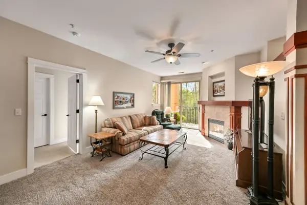 15295 W Library Ln, New Berlin, WI 53151