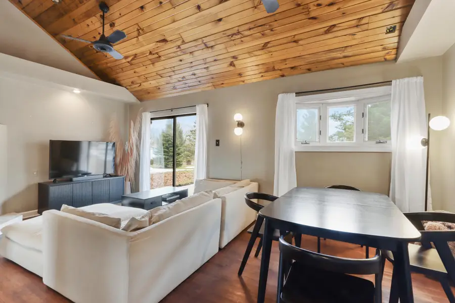 W6011 Mariner Hills Trl, Lauderdale Lakes, WI 53121 - Image #3