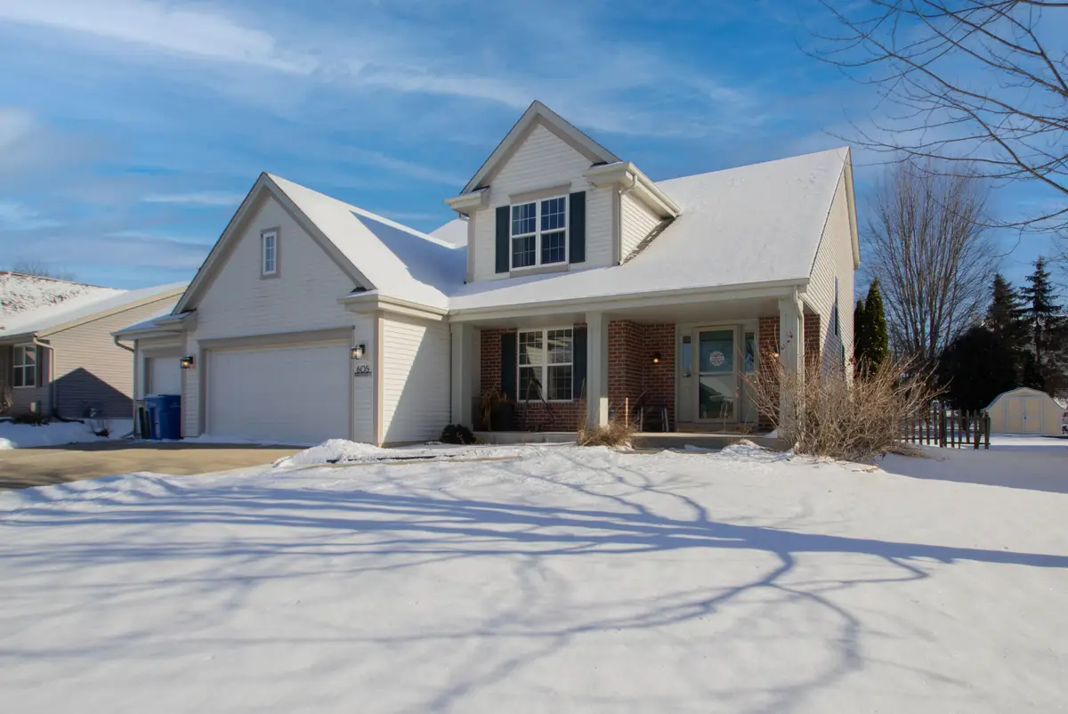 605 Bridlewood Ln, Watertown, WI 53094 - Image #1