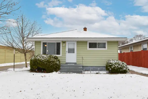 4544 S 49th St, Greenfield, WI 53220