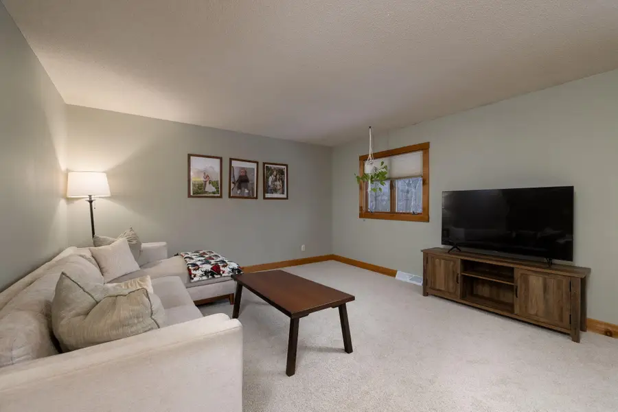 N1463 Red Oaks Dr, Shelby, WI 54601 - Image #3