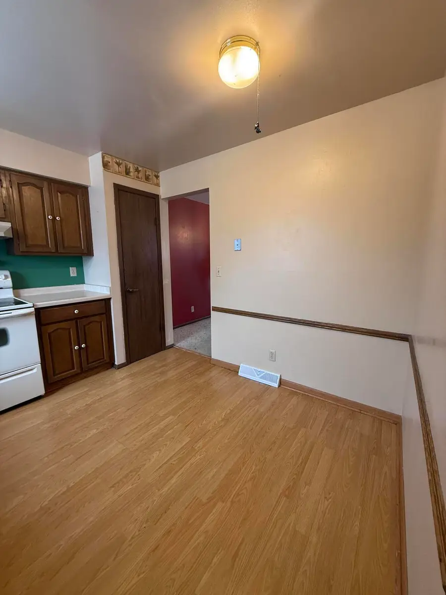 5728 Cambridge Cir, Mount Pleasant, WI 53406 - Image #2