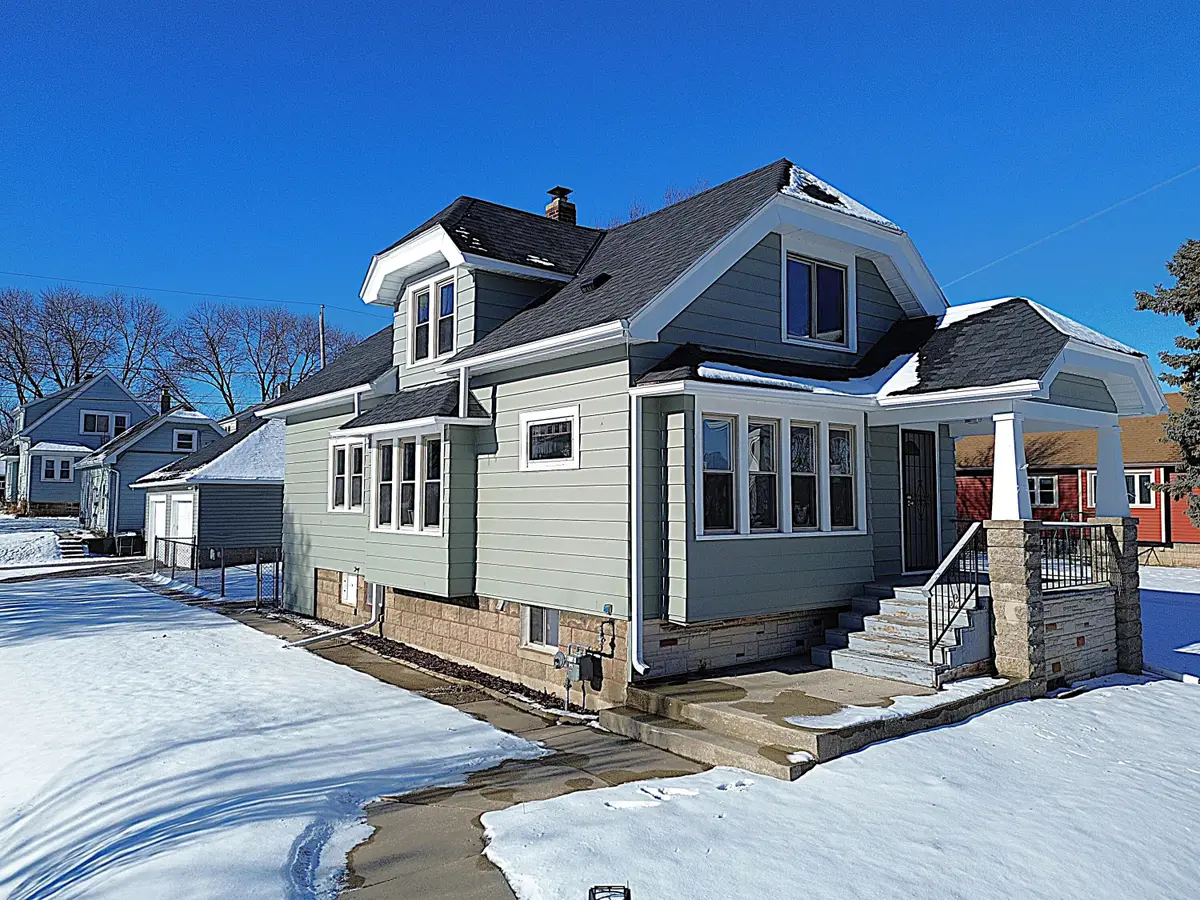 2175 S 63rd St, West Allis, WI 53219 - Image #1