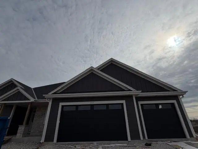 9800 N Migratory Ct, Mequon, WI 53097 - #2