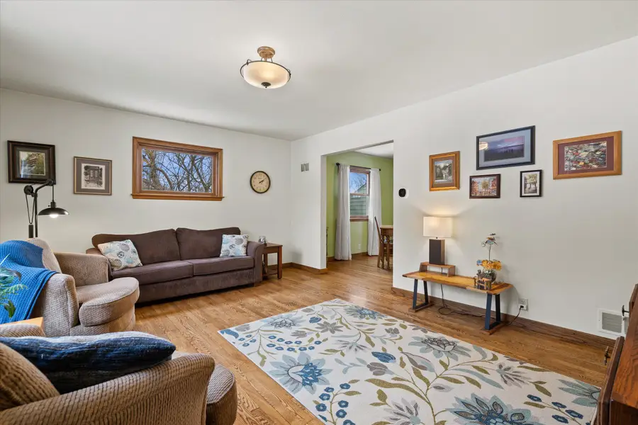 735 High St, West Bend, WI 53090 - Image #2