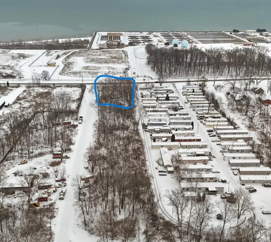 8465 S 5th Ave, Oak Creek, WI 53154 - Image #2