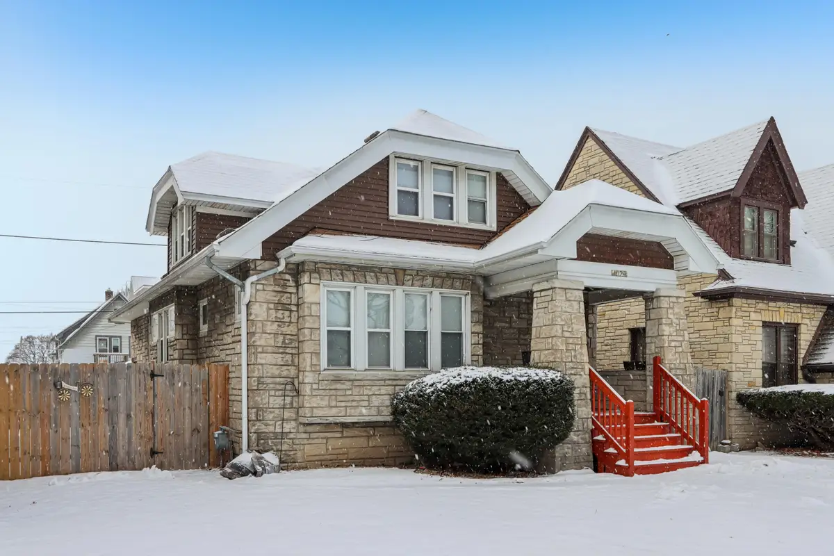 4027 N 24th Pl, Milwaukee, WI 53209 - Image #1