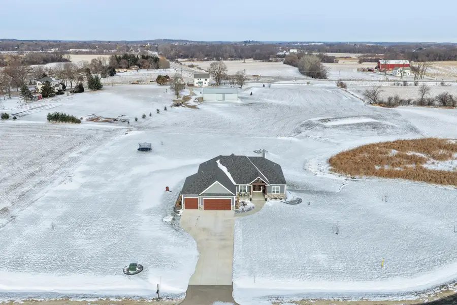 28516 Blue Crane Ct, Rochester, WI 53185 - Image #2