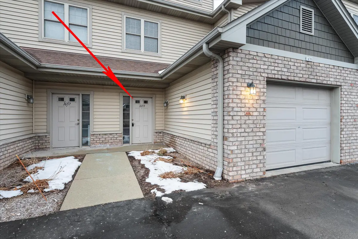 1655 New Port Vista Dr, Port Washington, WI 53024 - Image #1