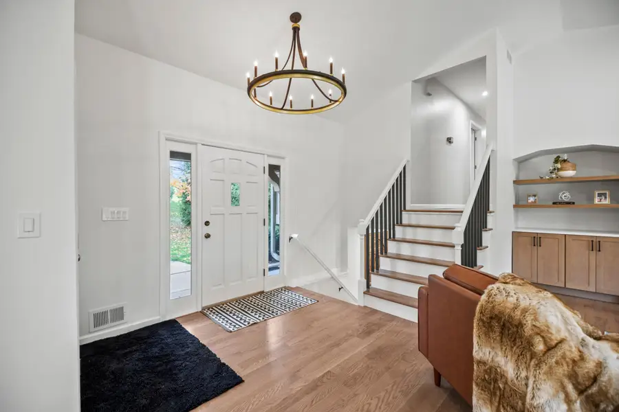 279 High Forest Dr, Grafton Town, WI 53012 - Image #2