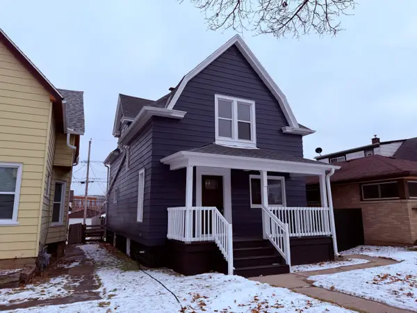 1136 S 57th St, West Allis, WI 53214