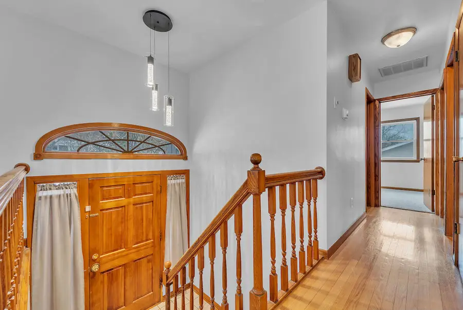 153 N Maple Ave, Slinger, WI 53086 - Image #2