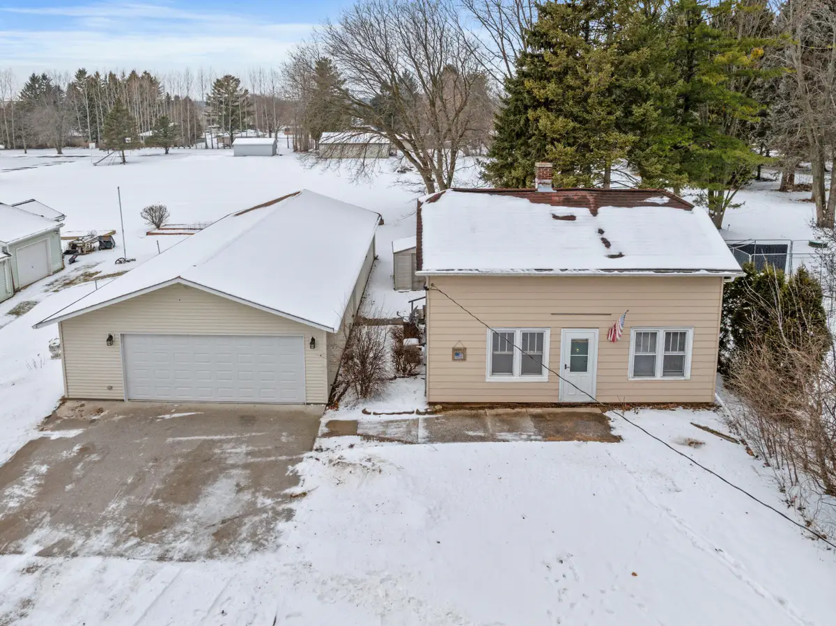 702 N 38th St, Sheboygan, WI 53081 - Image #1