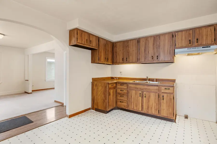 702 N 38th St, Sheboygan, WI 53081 - Image #3