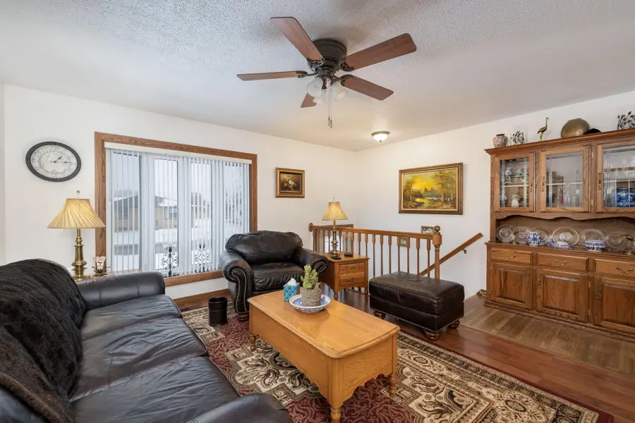 214 Church Dr, La Crosse, WI 54650 - Image #2