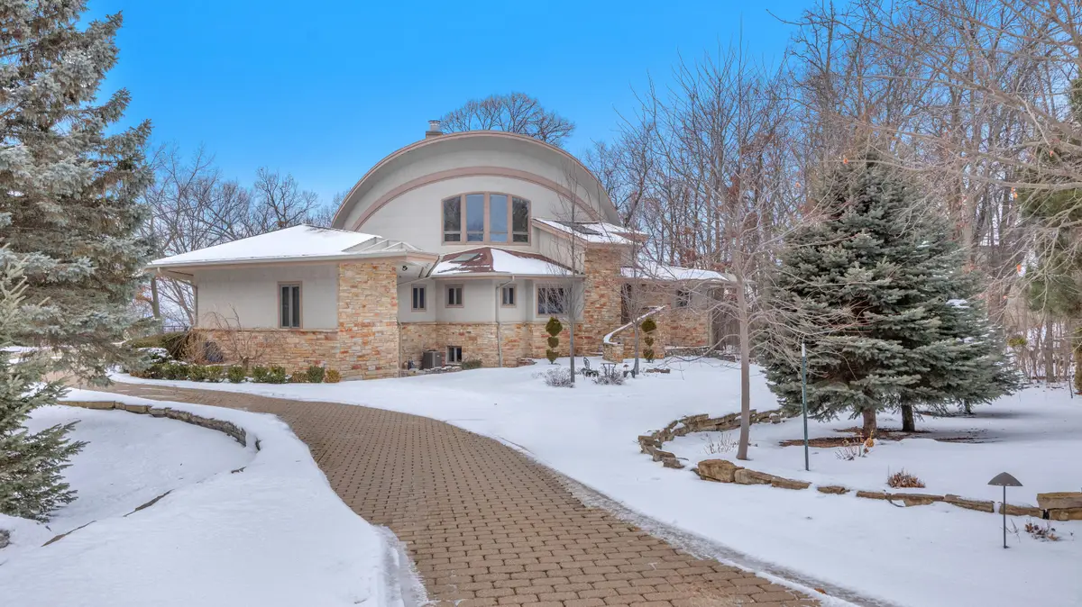 58 Oakridge Ct, Fond Du Lac, WI 54937 - Image #1