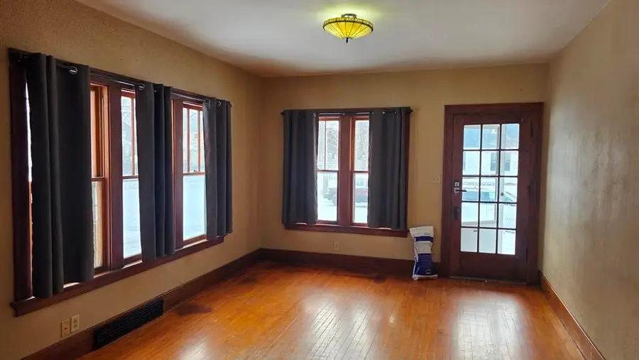 904 Bell Ave, Sheboygan, WI 53083 - Image #2