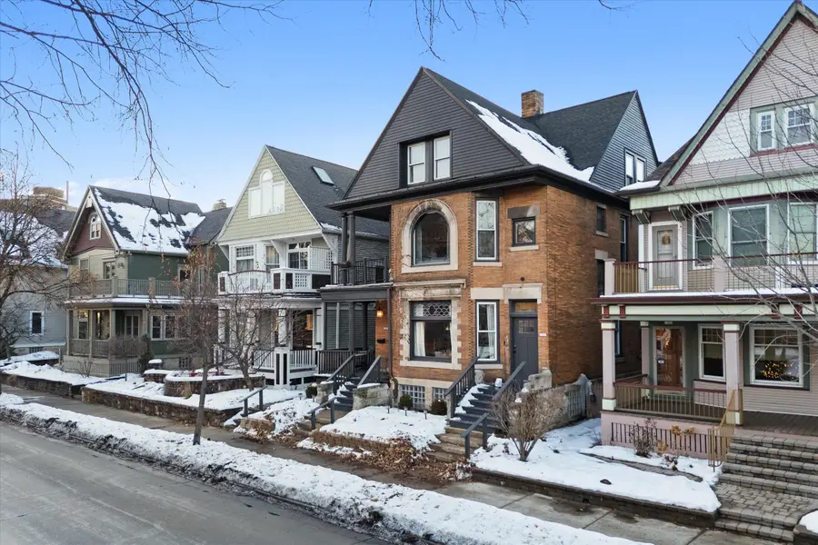 1923 N Oakland Ave, Milwaukee, WI 53202 - Image #2