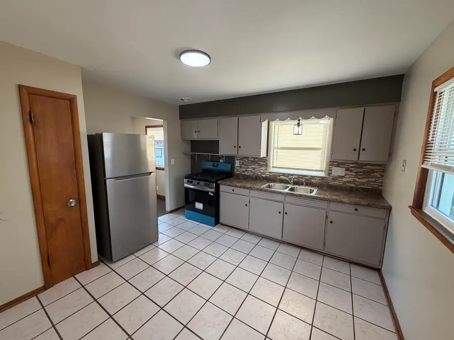 7824 W Herbert Ave, Milwaukee, WI 53218 - Image #3