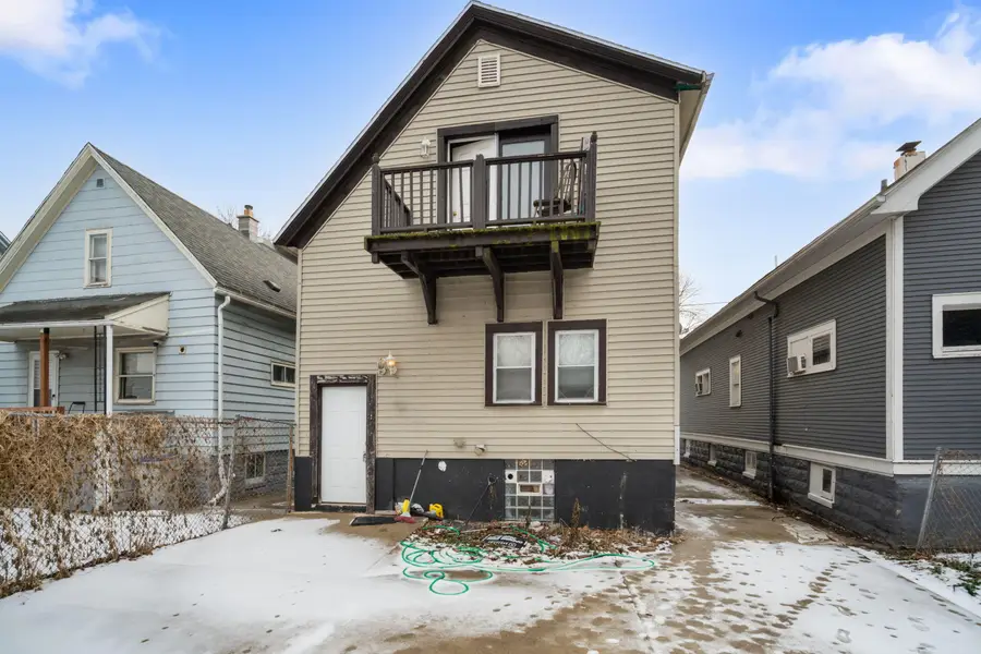 1423 S Comstock Ave, Milwaukee, WI 53204 - Image #2