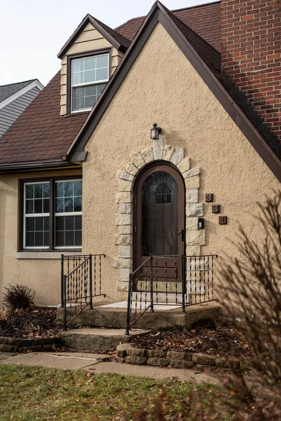 331 N 111th St, Wauwatosa, WI 53226 - Image #2