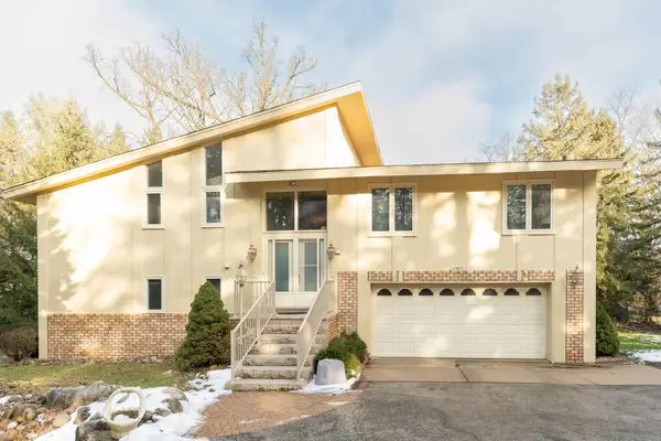 N11W31386 Fairfield Way, Delafield, WI 53018