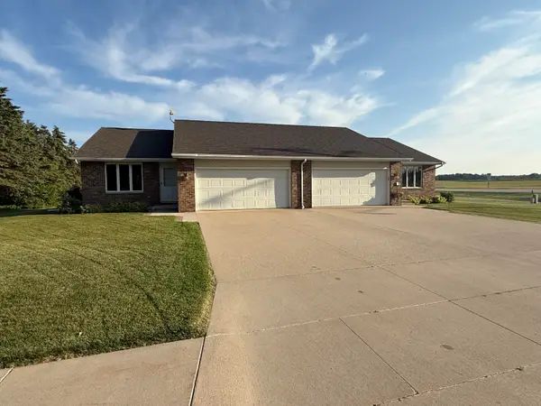 114 E Samz Rd, Mishicot, WI 54228