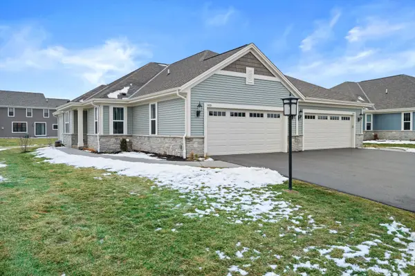 1479 Sandhill Ln, Mukwonago, WI 53149