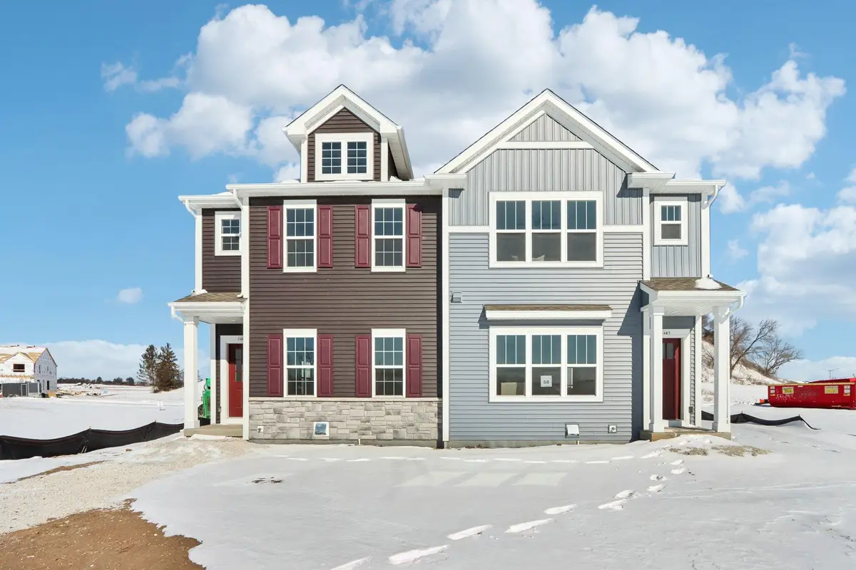 1498 Olde Highlander Dr, Oconomowoc, WI 53066 - Image #1