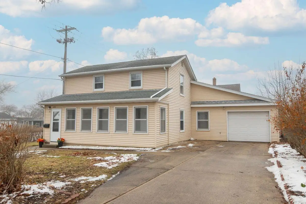 420 S Washington St, Watertown, WI 53094 - Image #1