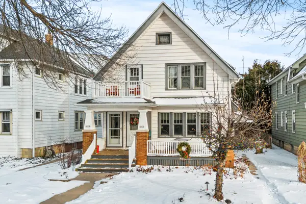 4518 N Woodburn St, Shorewood, WI 53211