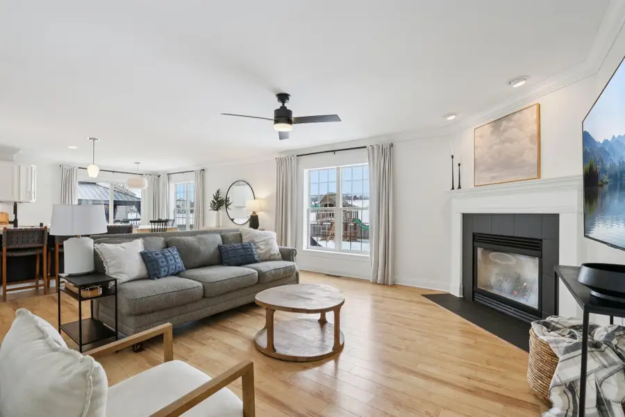 3810 Creekside Dr, Waukesha, WI 53189 - Image #3