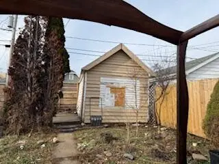 2239 S 59th St, West Allis, WI 53219 - Image #2