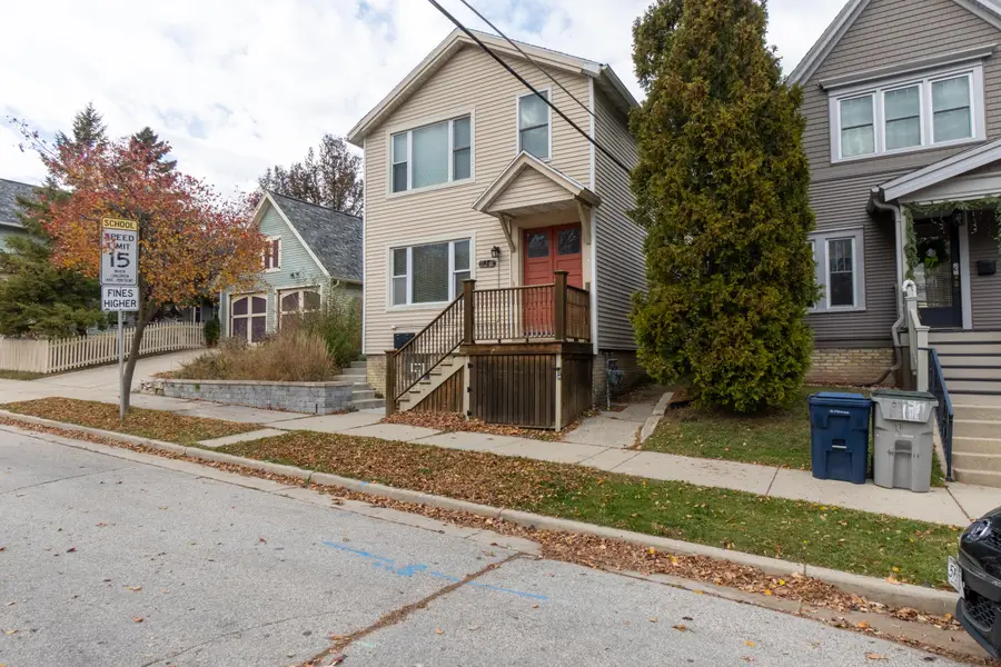 216 E Brown St, Milwaukee, WI 53212 - Image #2