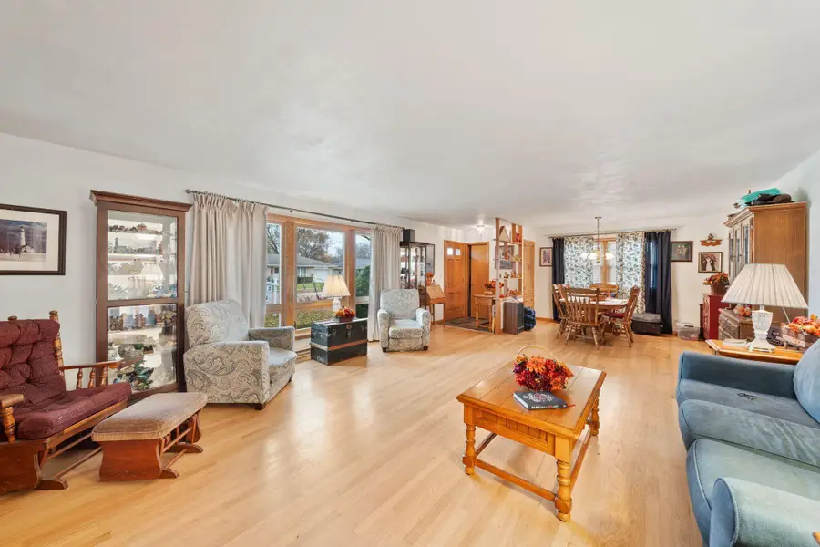 3722 Saint Clair St, Racine, WI 53402 - Image #2