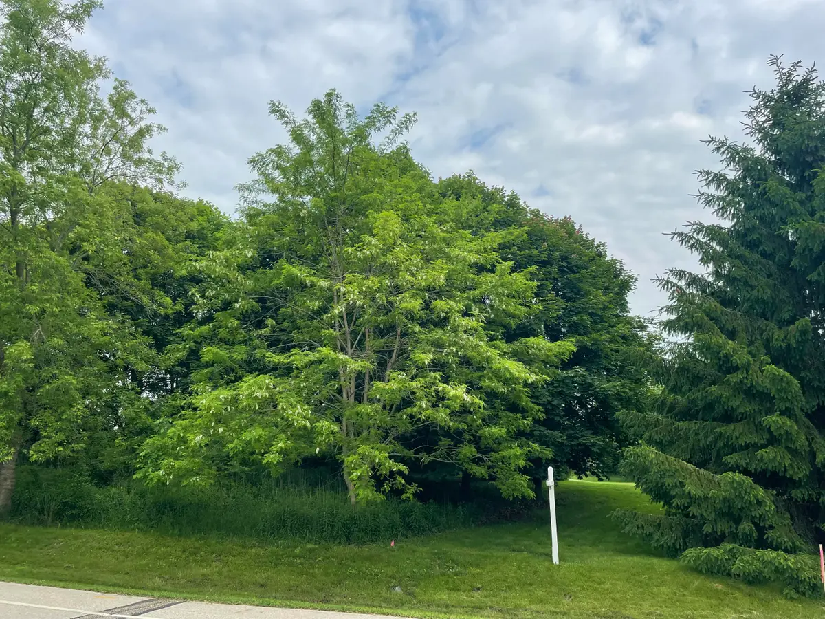 Lt2 Ulao Pkwy, Grafton, WI 53024 - Image #1