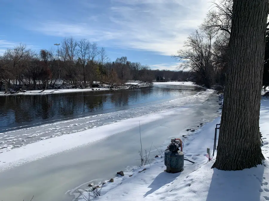 123 Riverview Dr, Waterford, WI 53185 - Image #2