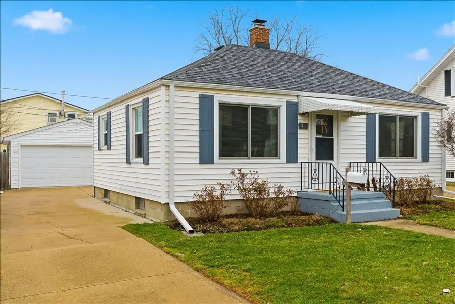 2122 27th St, Kenosha, WI 53140 - Image #2